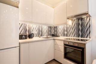 Sunny central three bedroom apartment - Budapest - 8