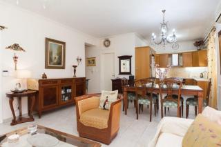 Sophisticated 2-Bedroom Retreat in Petroupoli - Atene - 2