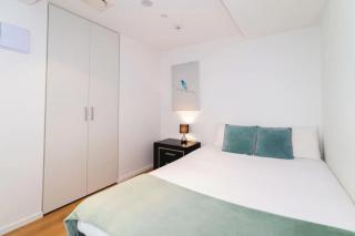 Skytower and City View 2 Bedroom Apartment on High Floor - Auckland - 5