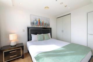 Skytower and City View 2 Bedroom Apartment on High Floor - Auckland - 6