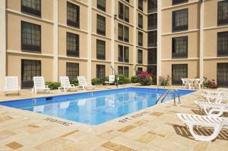 Days Inn by Wyndham Rome Downtown - Rome - 8