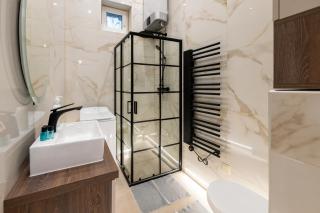 D52 Luxury Suite - 4