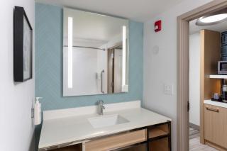 Hilton Garden Inn Columbus - Columbus - 3