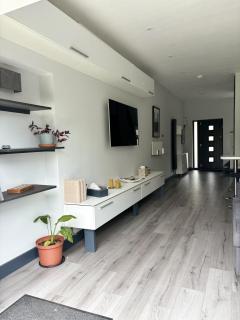 Luxury modern apartment with free private parking - Saint Albans - 0