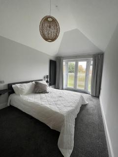 Luxury modern apartment with free private parking - Saint Albans - 9