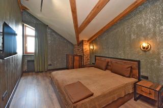 Fashionable City Dwelling - 4