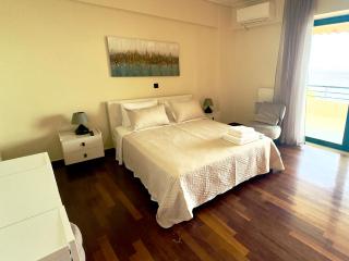 Seafront Luxury Apartment - Kalamáta - 2