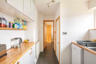 Cosy Single Room, Smart TV, 5 Minute Walk from Train Station - Bolton - 2