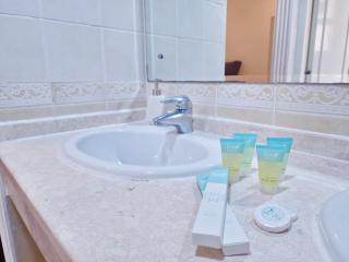 HARF22-01 comfy 1BR Apt in Abu Dhabi City - Abu Dhabi - 3