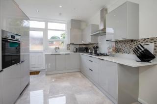 The Burton York 3 bedroom House sleeps 6 - 4