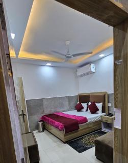 Hotel Sheeri Inn - Faizābād - 5