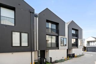 Executive home in centre of Sunshine - Sunshine - 8
