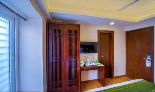 Hotel Urban House Near Taj - 2