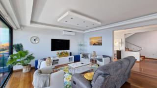 Azure Serenity Villa by LovelyStay - Santa Cruz - 7