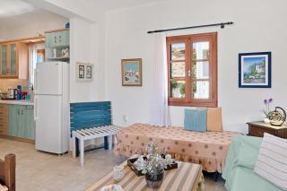 Argyris comfy apartment - 6