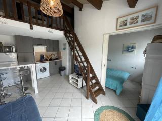 Charmante villa climatisée T2 mezzanine, 6 pers, terrasse ensoleillée, proche plage et commerces - FR-1-106-37 - 2