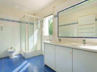 Spacieuse Villa à Crac'h : 4 Ch. pour 8 Pers., Beau Jardin, Proche Plages et WiFi - FR-1-477-244 - Crach - 1