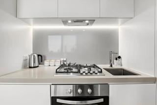 Luxury & Cosy Apartment in CBD with WI-FI & Parking - 8