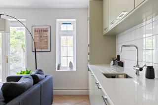 Modern 3 Bedroom Apartment in Tottenham - 0