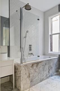 Modern 3 Bedroom Apartment in Tottenham - 3