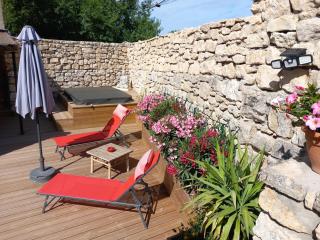 Chez Danièle chambre avec jacuzzi et terrasse privée - Murs - 6