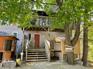 Margaritaville, Lots of Space, Fun and Hot Tub, Gas BBQ - 6