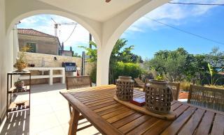 The Three Flowers Pool House - Trogir - 5