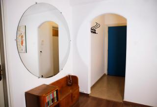 Chic 4th Floor Apt, Large Balcony, cinema view - Atene - 5