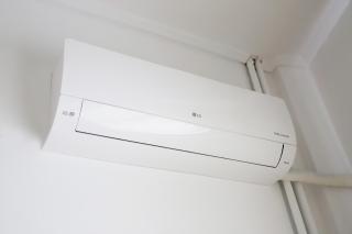 Chic 4th Floor Apt, Large Balcony, cinema view - Atene - 2