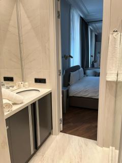 Apartments in the old town - Cannes - 7