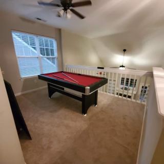 Pool Table, Spacious 3 Story, 4 Bedroom Dwelling - Goose Creek - 7