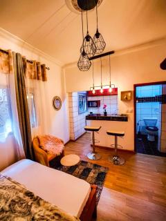DOM city Chambre meublée Pink - Douala - 7