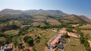 Chalés Vista da Serra - Piuí - 1