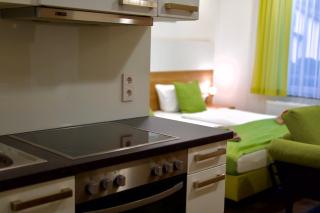 B&B Outlet Hotel - Metzingen - Kostenlose Parkplätze - Self Check-In - 1