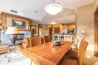 Iron Horse Lodge South 510 by East West Hospitality - 1