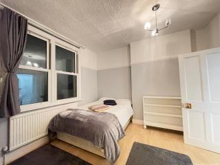 Rooms with private bathroom and shared kitchen - Purley - 5