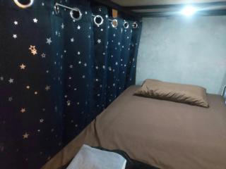 TALK TO THE MOON HOSTEL - Haad Rin - 7