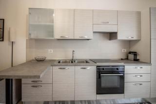 Cozy Apartment with Terrace near the Airport! - Olbia - 5