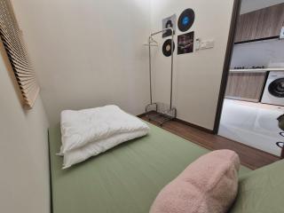 Funky Pop Art Paradise - 3 Pax 2 BR close to JB Town - Johor Bahru - 4