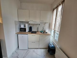 Appartement a Paris Clichy - 6