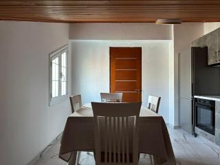 Kanaj Rooms and Apartments - Vlorë - 6
