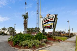 Twin Palms Resort #1702 by Book That Condo - 4