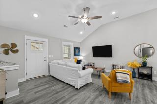 Seaside Embrace- Top Floor - Kill Devil Hills - 1