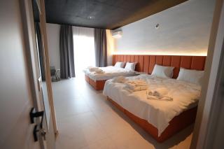 Biond Hotel - 8