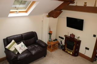 The Old Chapel, The Cloisters - Gristhorpe - 3
