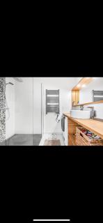 Appartement duplex en résidence familiale et surveillée de 2 chambres à deux pas de paris avec sa place de parking et son jardinet Pas de fêtes - Bagneux - 7