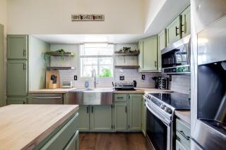 2 Houses 20 Mins to Beach - Sleeps 16 - Brunswick - 6
