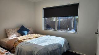 OakTree Entire Holiday Home, Sleeps 8 to12 - Rotorua - 1