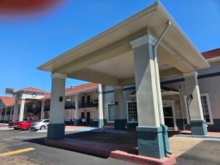Quality Inn & Suites Greenville I-65 - Greenville - 0