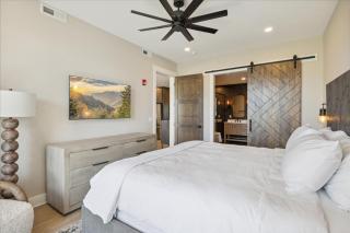 Highlands of the Smokies 204: Beverly's 204 - Gatlinburg - 6
